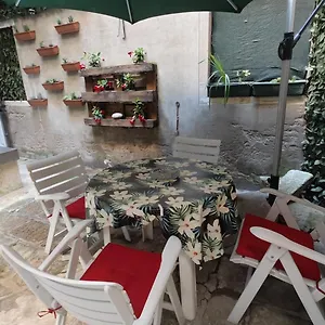 επισκεφθείτε το ξενοδοχείο